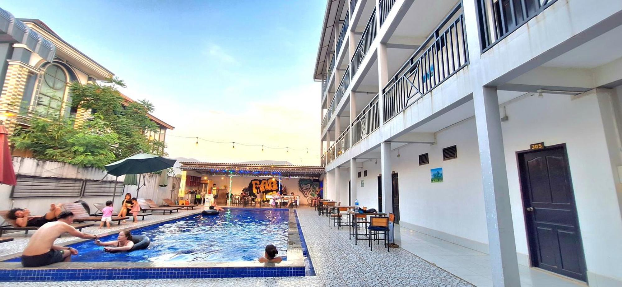 Vang Vieng Backpackers Hostel Zewnętrze zdjęcie