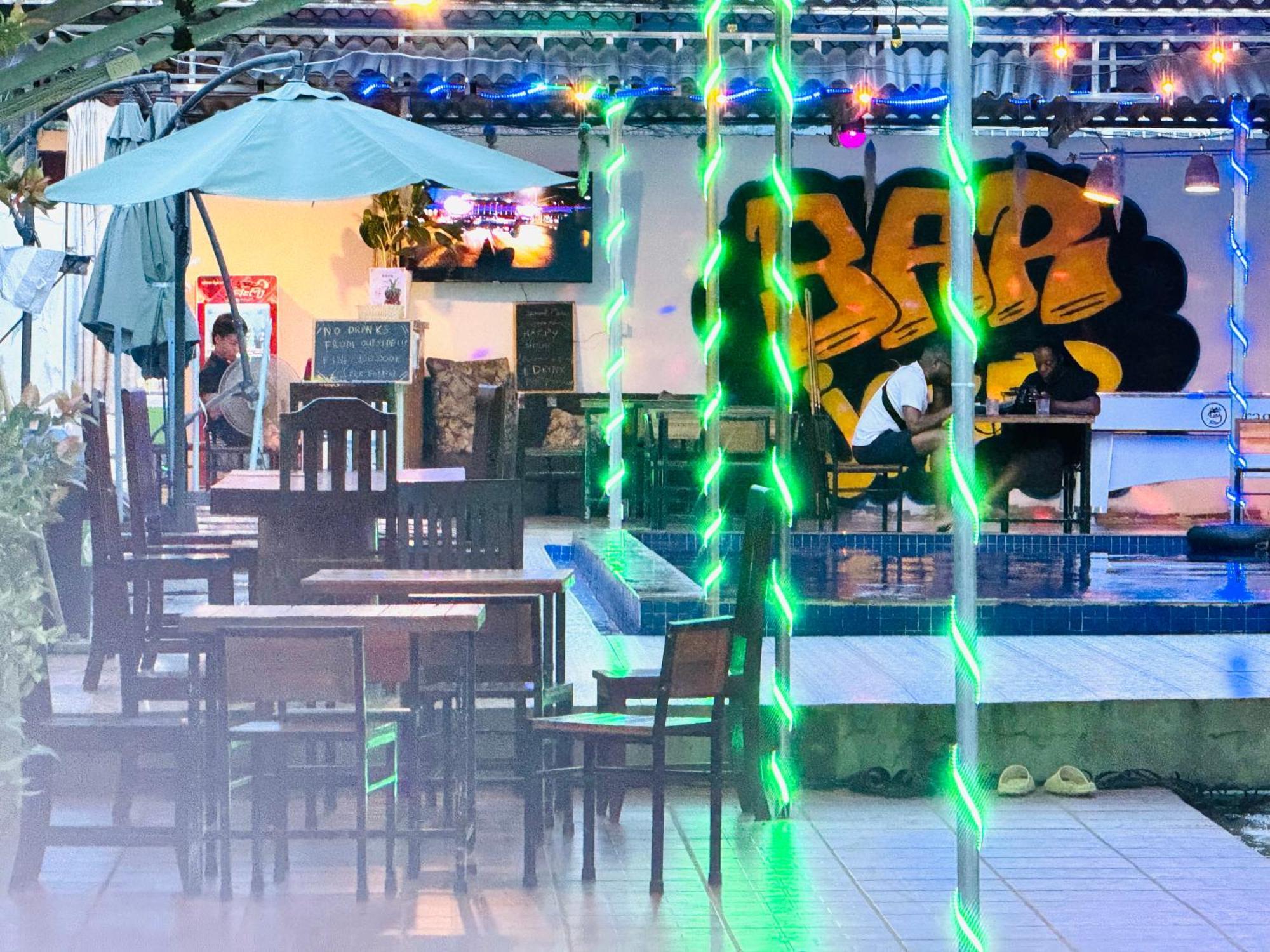 Vang Vieng Backpackers Hostel Zewnętrze zdjęcie