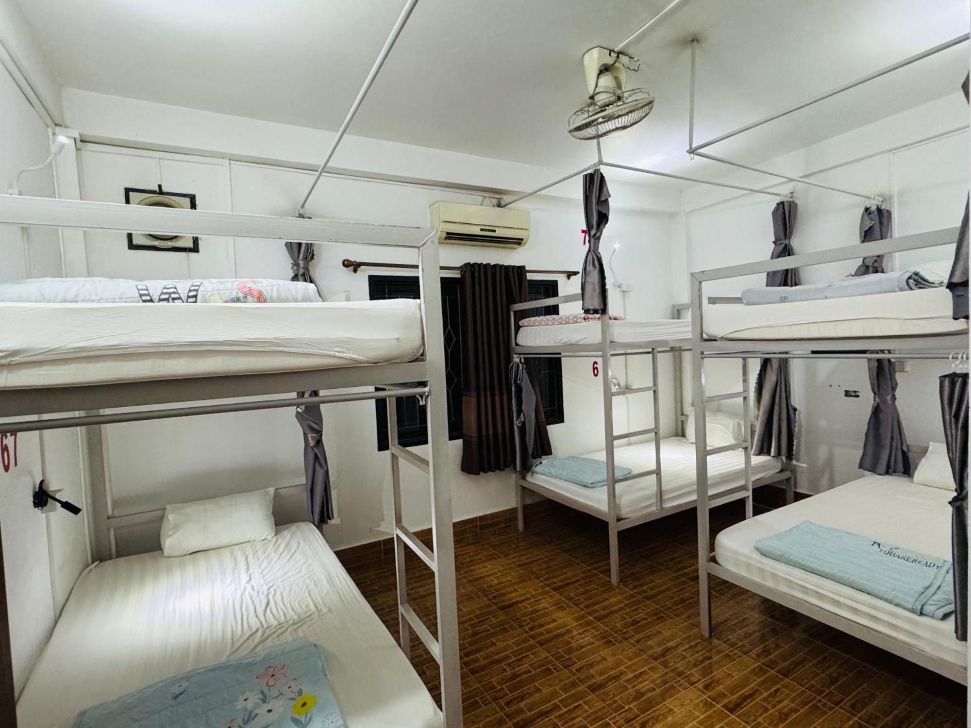 Vang Vieng Backpackers Hostel Zewnętrze zdjęcie