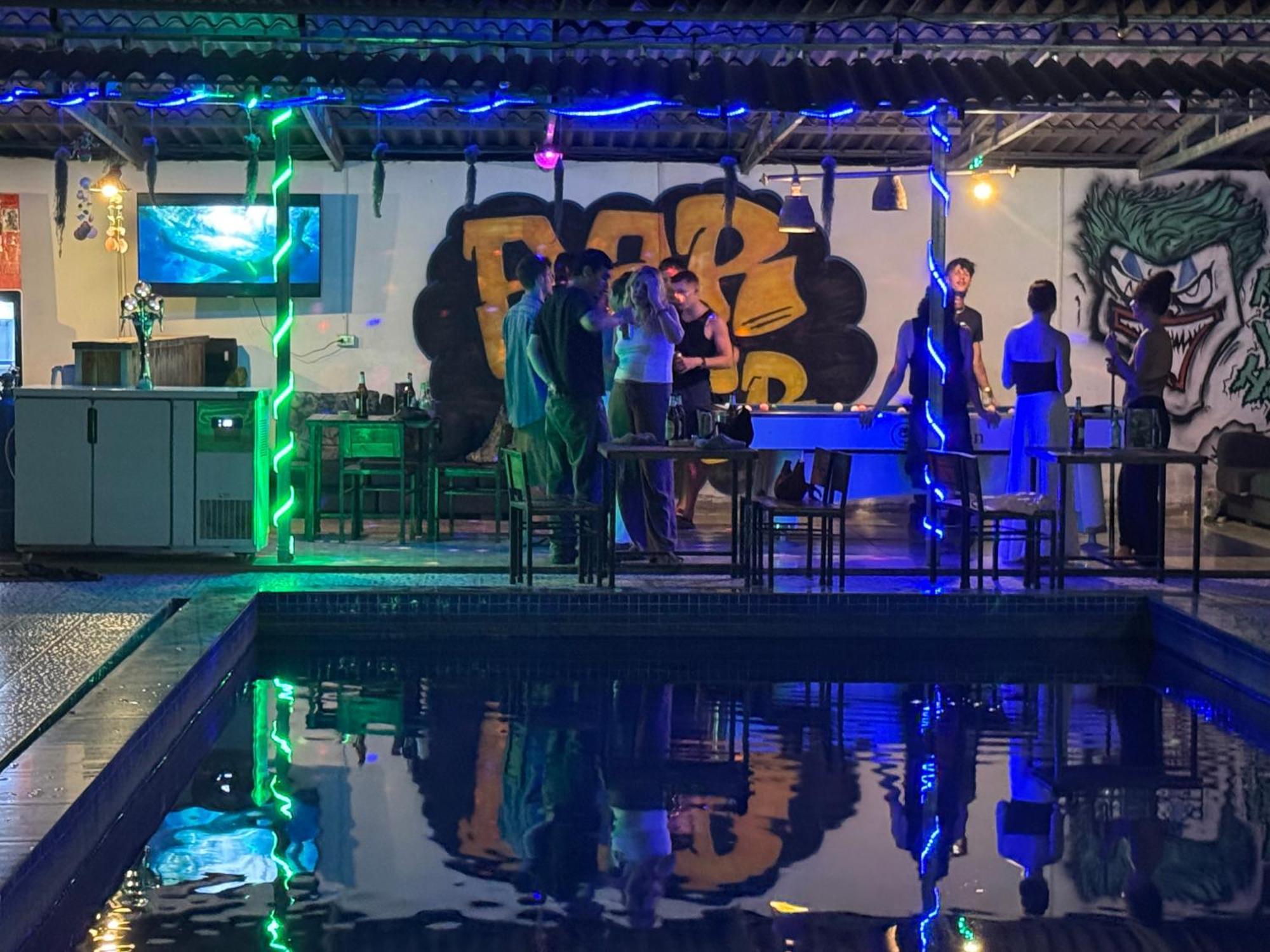 Vang Vieng Backpackers Hostel Zewnętrze zdjęcie